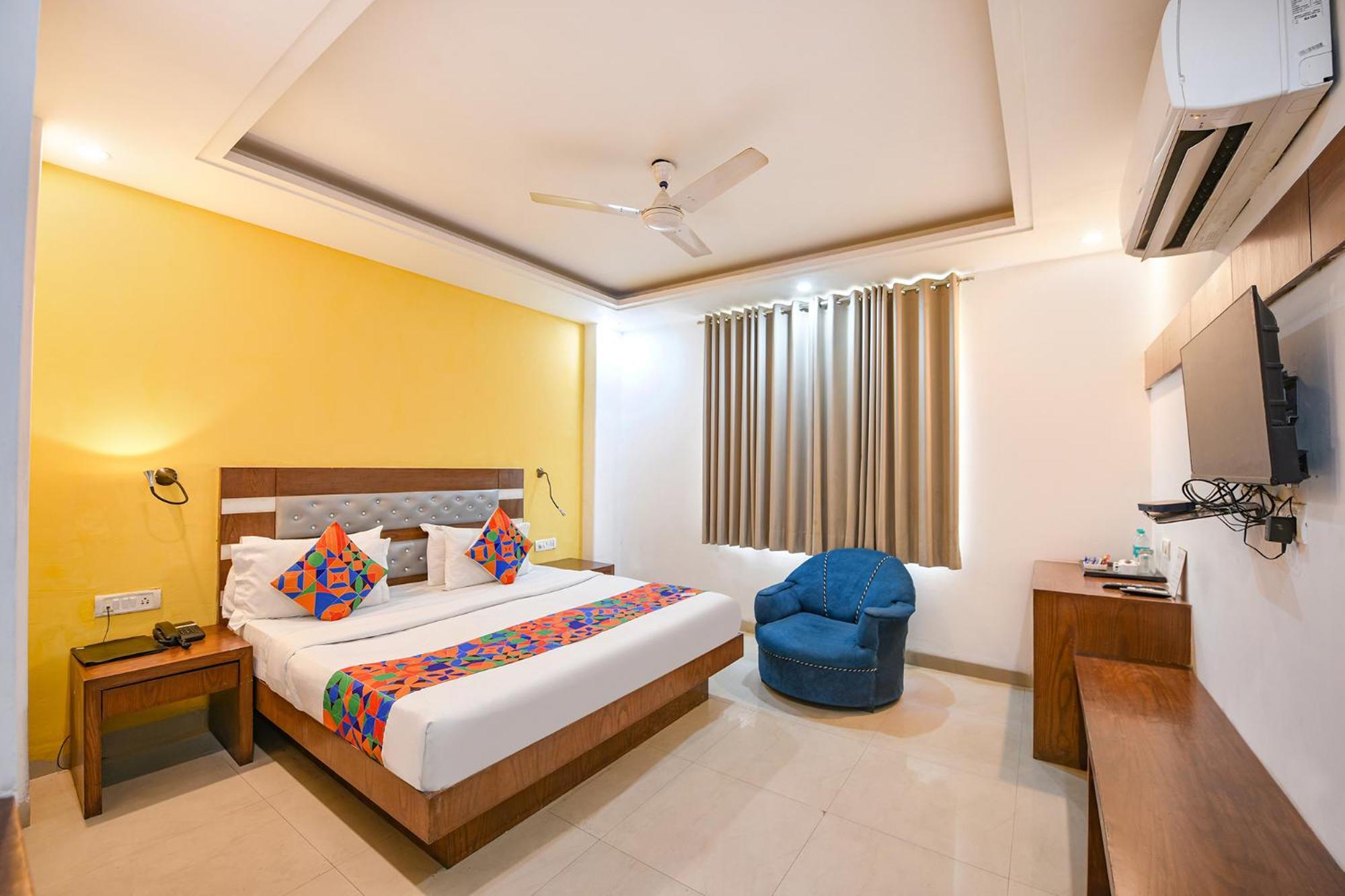 Fabhotel The Kings Plaza New Delhi Exteriör bild